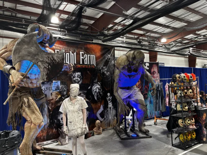13 dictates the PopCon fright theme